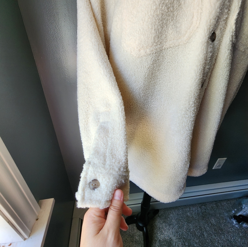 Universal Thread Sherpa Shacket - Picture 4 of 6